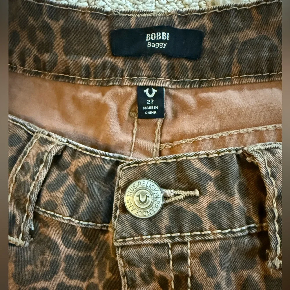True Religion Brown Leopard Print Women Jeans - Picture 7 of 8